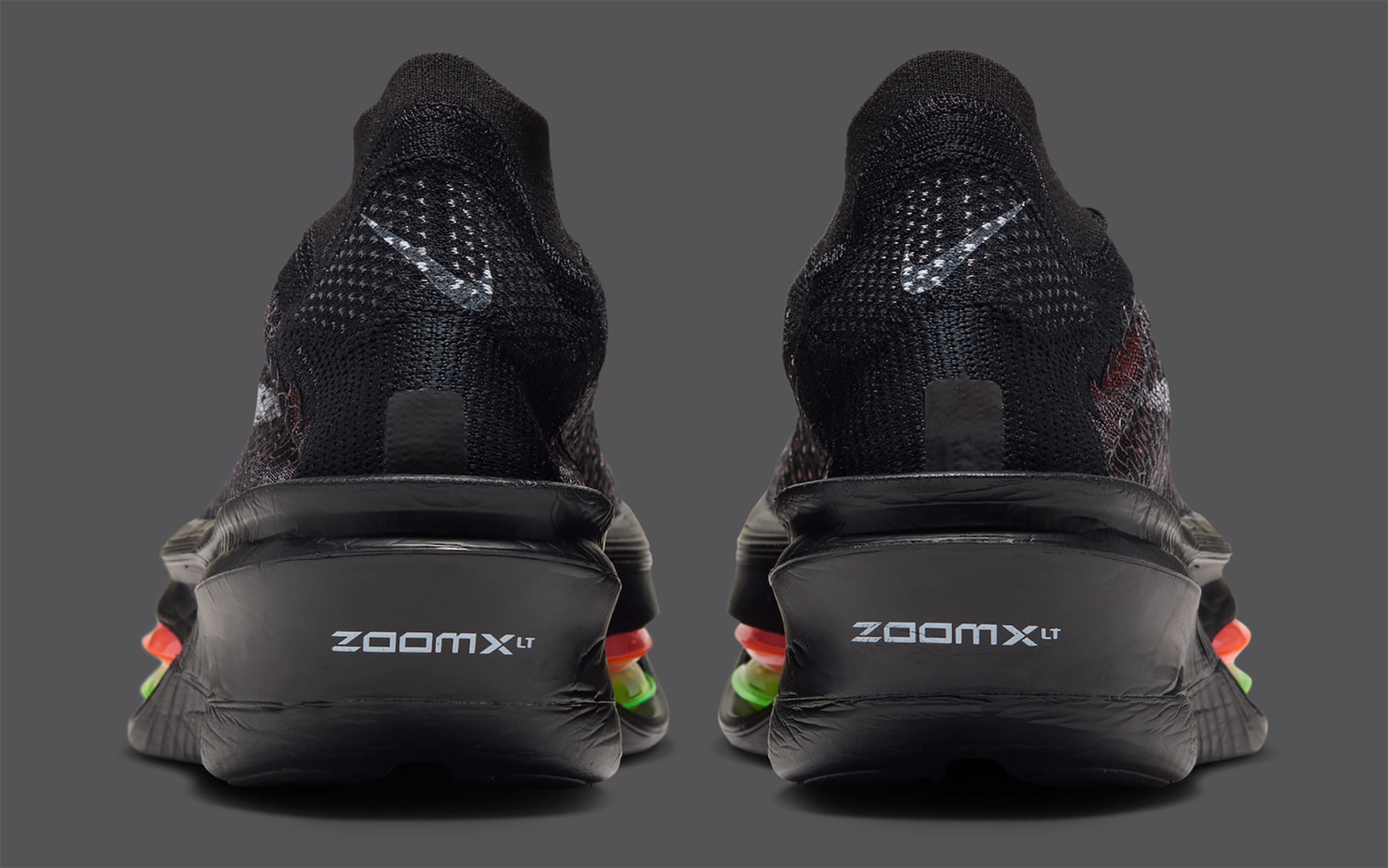 Nike Apex "Black" (SKU: IU2397-001). Photo via Nike.