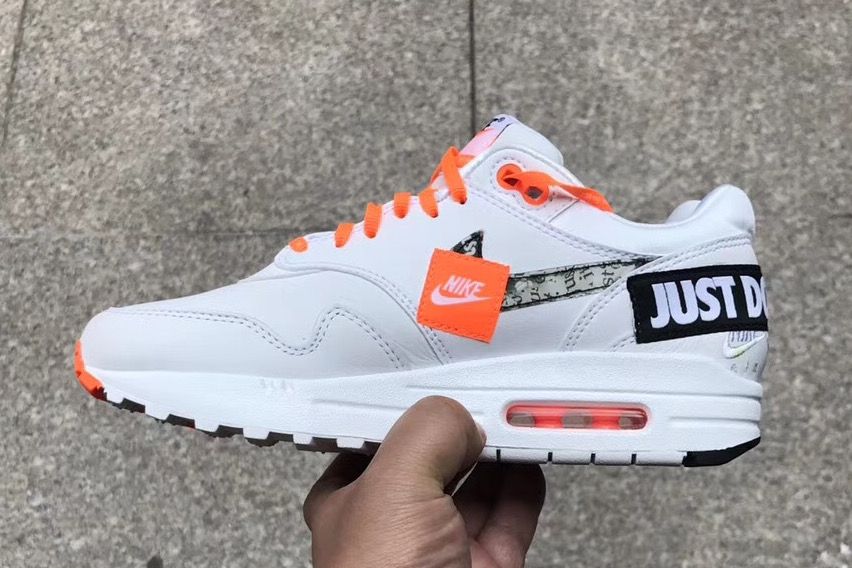 air max 1 just do it pack orange
