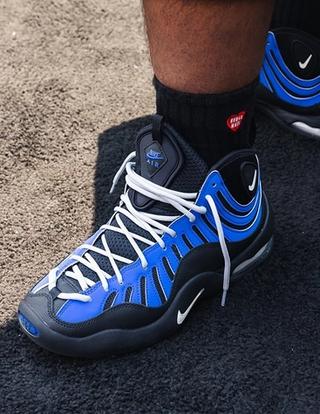 Nike Air Bakin OG "Varsity Royal" sneaker.
