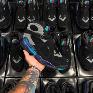 Air Jordan 8 "Aqua" retro (2025). Photo via @thatsodsoho on Instagram.