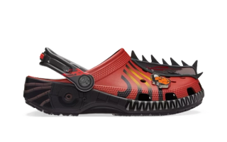 Chainsaw Man x Crocs Classic Clog (Red)