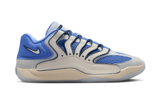 Kevin Durant's Nike KD 18 basketball shoe in a style inspired by the Boys & Girls Clubs of America.