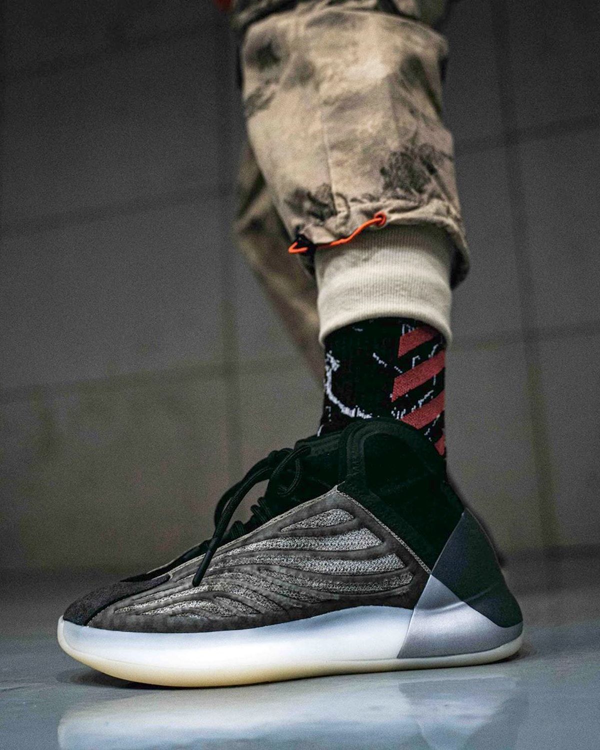 Where to Buy the YEEZY Quantum “Barium” | House of Heat°