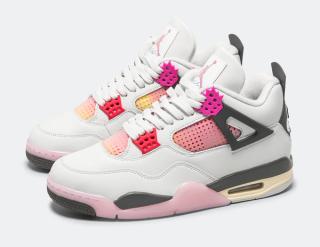 First Looks at the Air Jordan 4 “Comic”