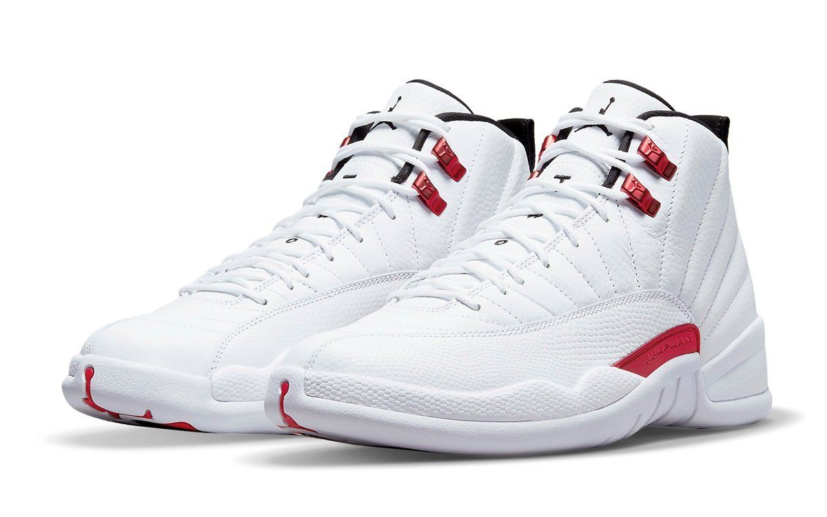 Jordan 12 ジムレッド　２７㎝ 120f214bafdb8895c8bf85c1a62de5