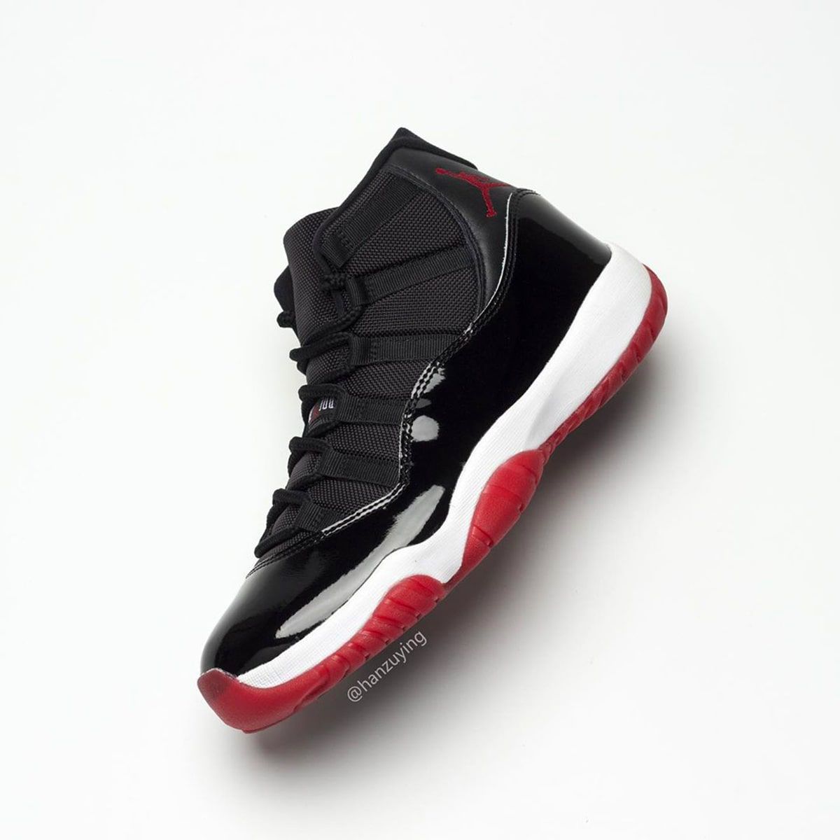 Bred best sale 11s footlocker