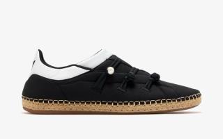 Edison Chen's CLOT x adidas Qi Flow "Year of the Horse" collaboration.