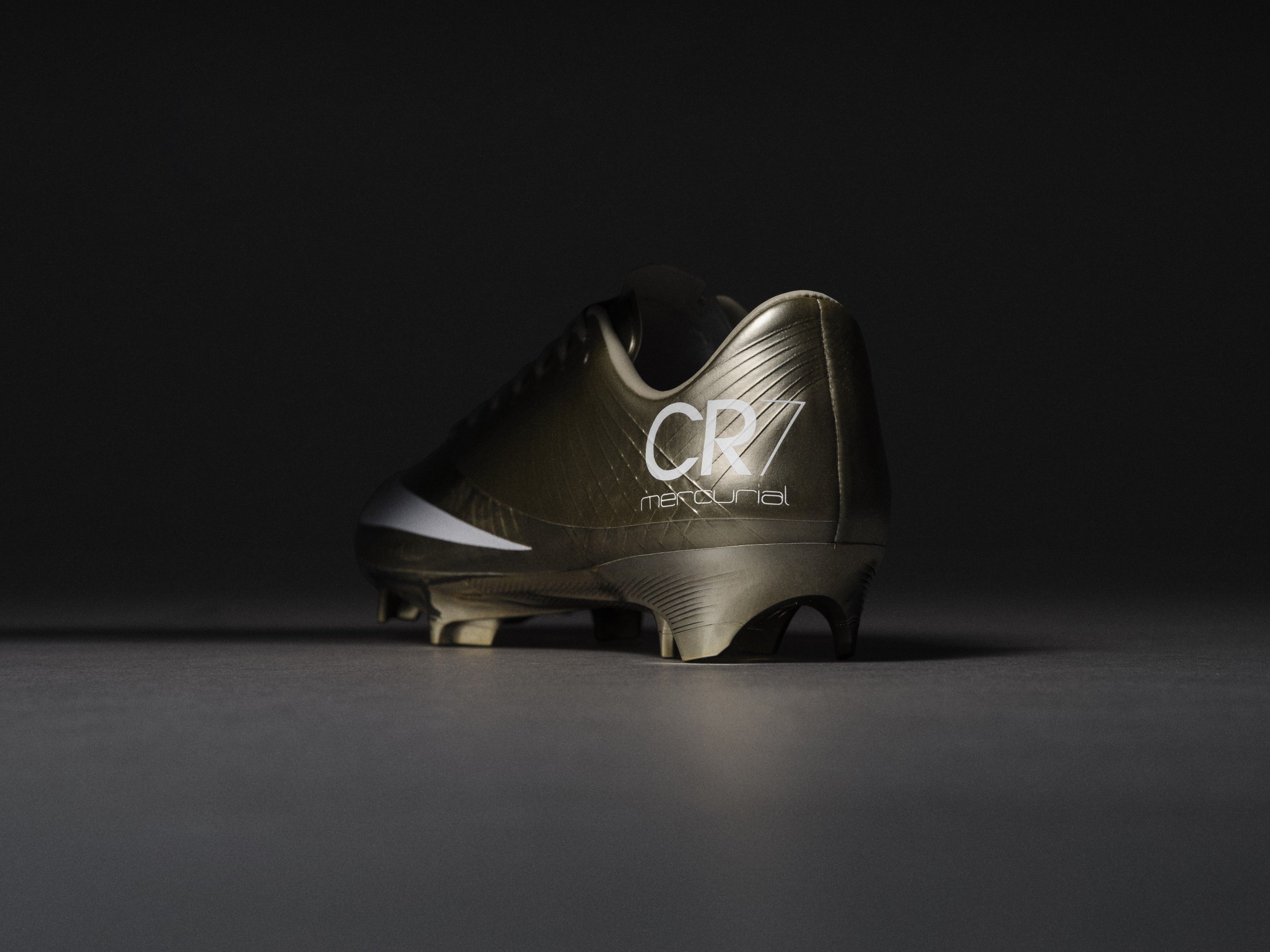 Nike Celebrates Cristiano Ronaldo's 6th World Cup With Gold