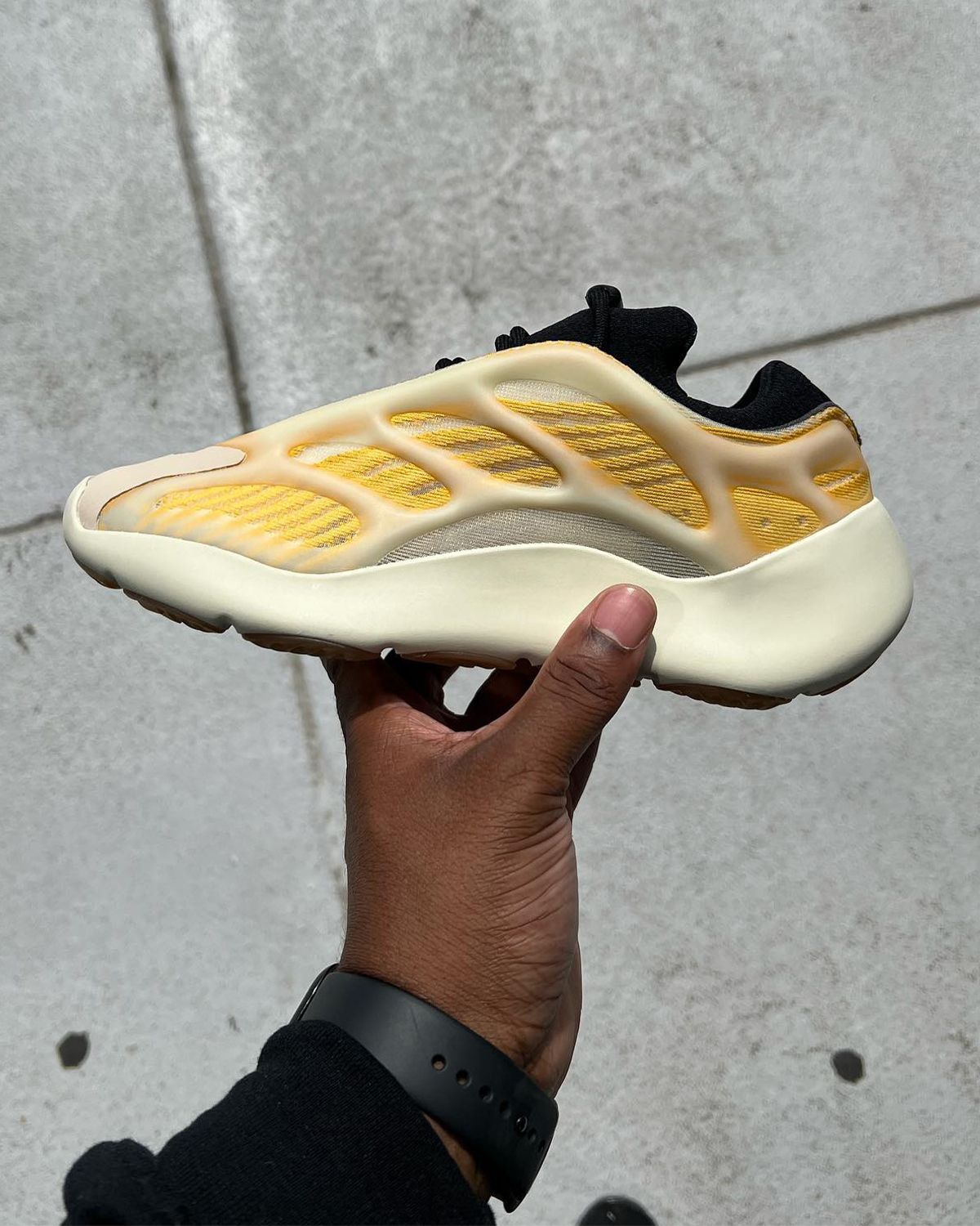 【7月末】adidas yeezy 700v3 \"Mono Safflower\" adidas Yeezy 700 V3 'Mono Safflower' — Kick Game
