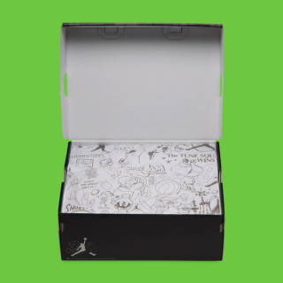 Big Kids' Space Jam x Jordan Spizike Low "Jam Central" Shoe Box (SKU: IX6399-001). Photo via Nike.