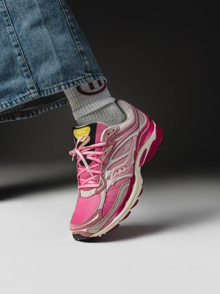 atmos x Saucony ProGrid Omni 9 “Flamingo” via ad__sneaks/IG.