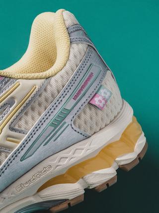 VANDYTHEPINK® x ASICS GEL-KAYANO® 12.1 "Vanilla" Collab. Photo by @ad__sneaks on Instagram.