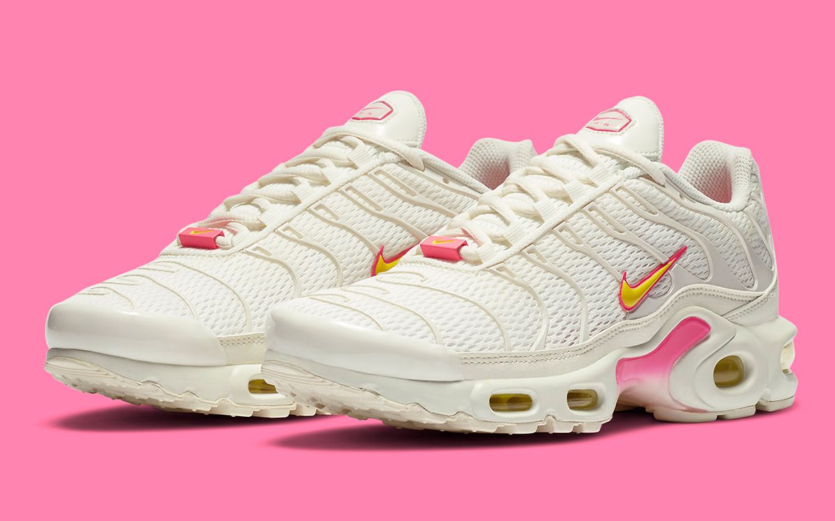 Nike air max plus tn ultra on sale pink blue camouflage