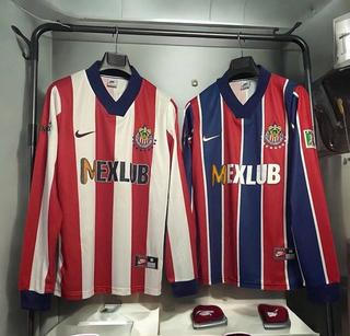 Chivas de Guadalajara Winter 1997 Home & Away Jerseys by Nike. Photo via Historia Chivas on Facebook.