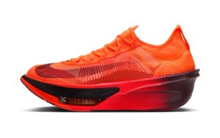 Men's Nike Alphafly 4 "Total Orange" (SKU: IM5546-800). Photo via Nike.