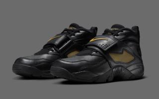 The Nike Air Diamond Turf "Signing Day" Releases Spring 2025