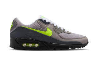 Nike Air Max 90 in a "Black/Neon Yellow/Anthracite/Light Charcoal/Pearl Grey/White" color scheme.