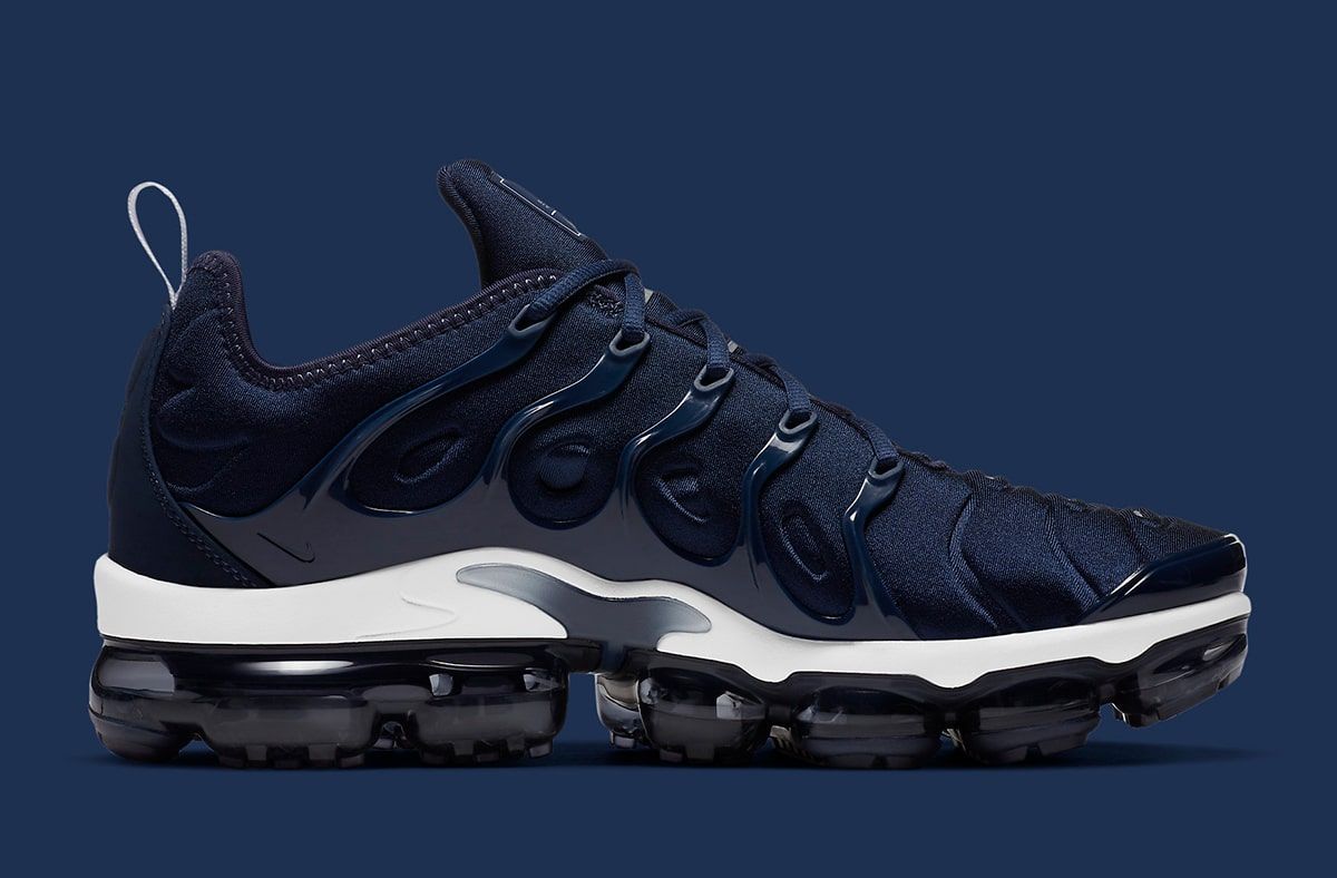 Dark blue clearance vapormax