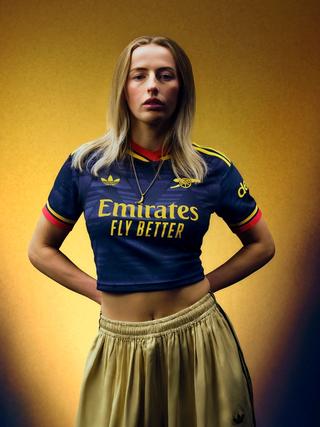 Chloe Kelly for Arsenal 26/27 Away kit by adidas. Photo via adidas.