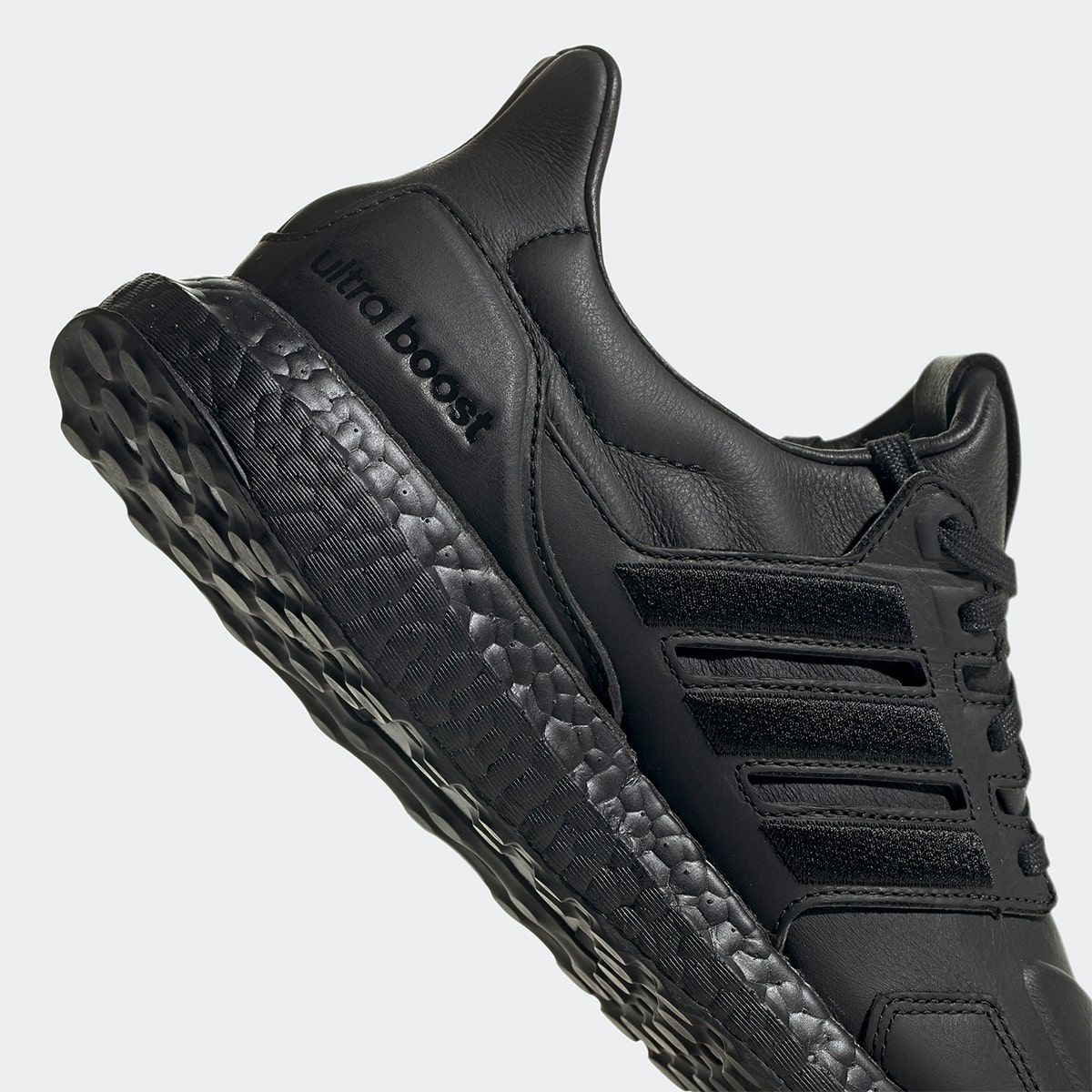 Yeezy black best sale friday restock