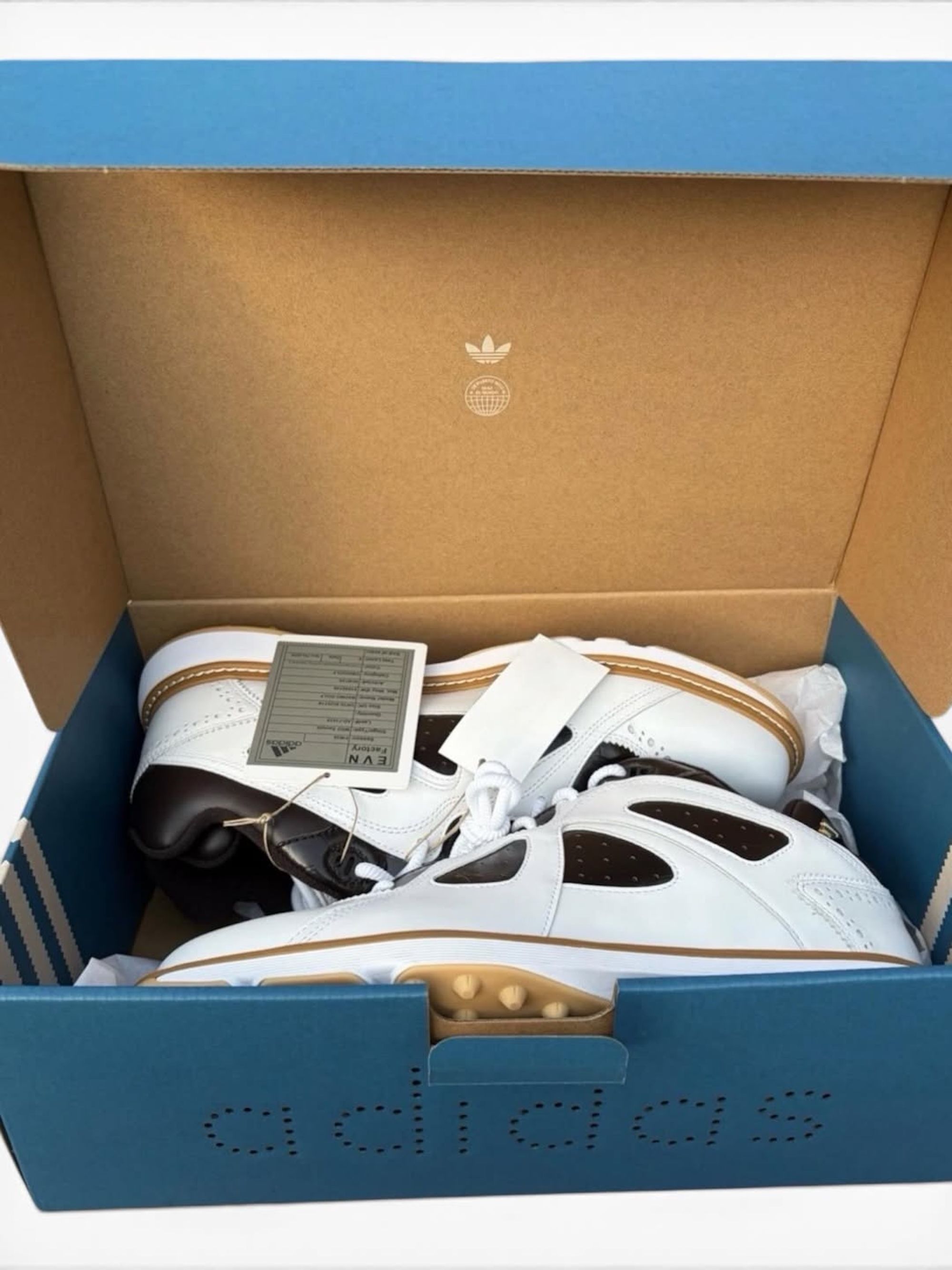 Bad Bunny x adidas BadBo Golf Sample. Photo via @hypedsolutions on Instagram.