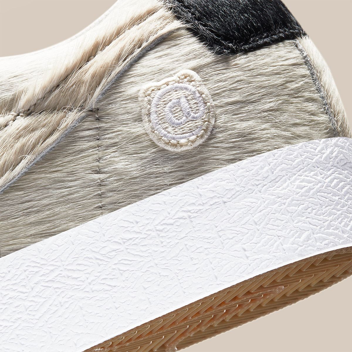 sb blazer low medicom toy