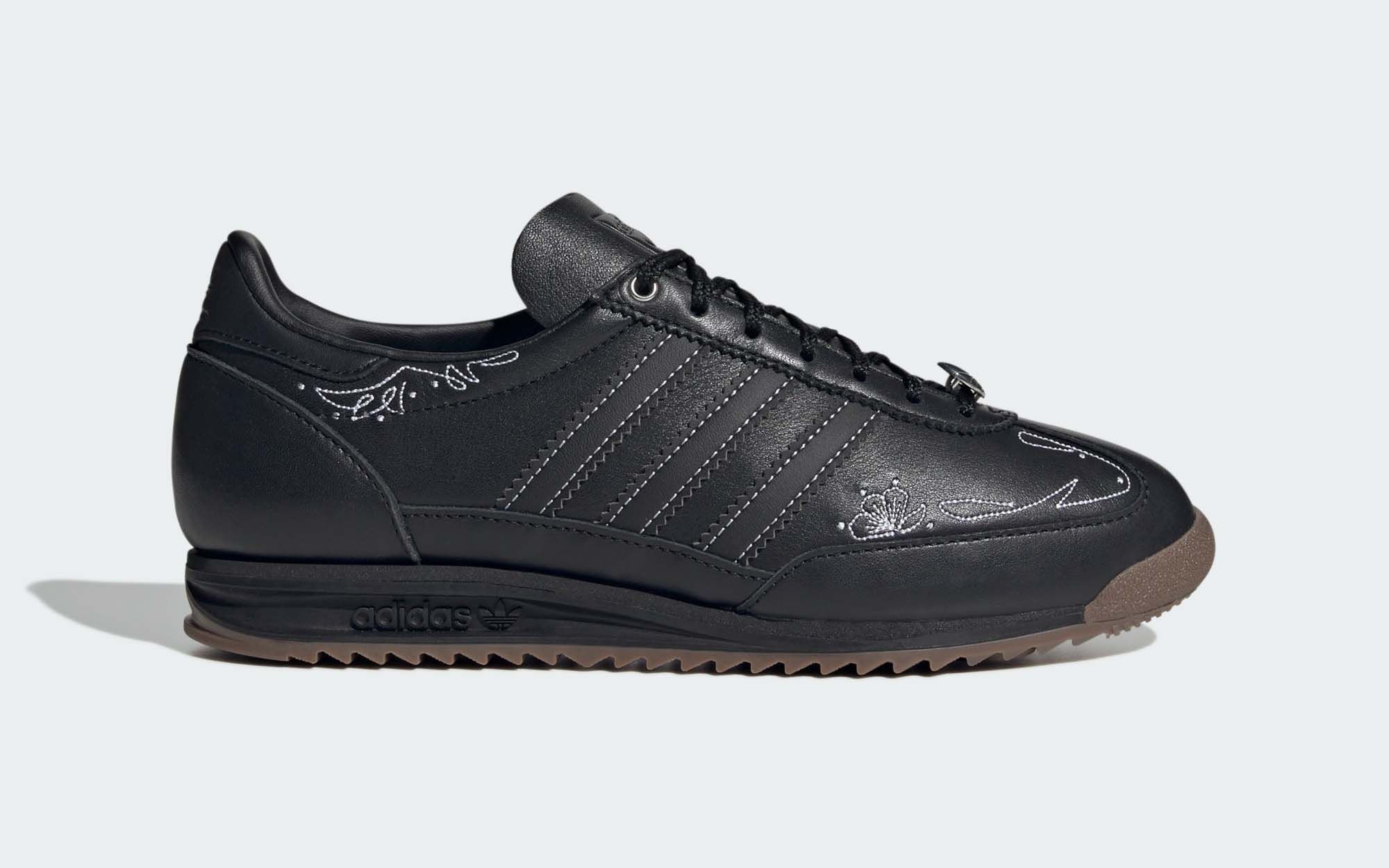 adidas SL 72 ブラック adidas SL 72 RS Sneakers - Black | Free Shipping with