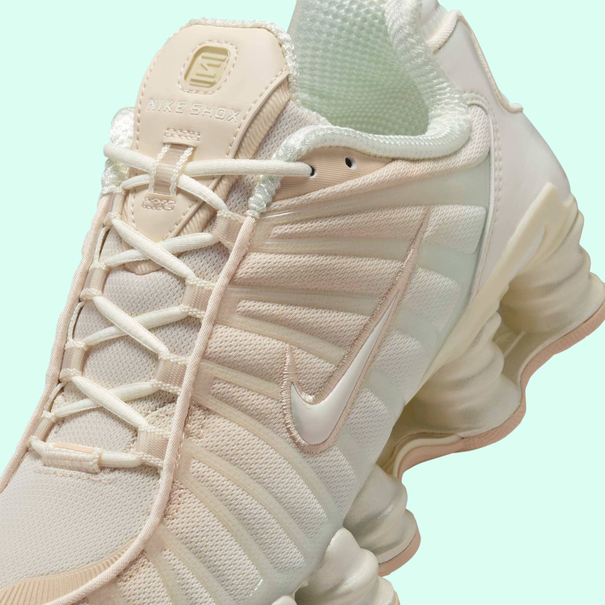 NIKE ☆ Shox TL ‘Pearl White‘ Nike Unveils the Women's-Exclusive Shox TL in Pearl White