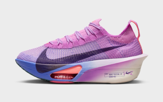 Women's Nike AlphaFly 3 "Fuchsia Glow" (SKU: FD8315-500).