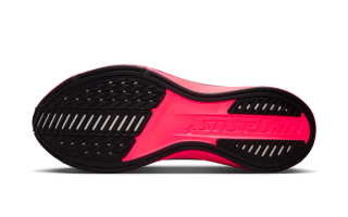 Men's Nike Pegasus Plus 2 "Flash Crimson" (SKU: IM2541-600). Photo via Nike.