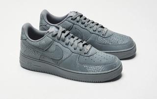 Images via UNDEFEATED