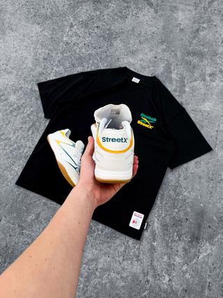 StreetX x Reebok Sidewinder Indoor. Photo via StreetX.