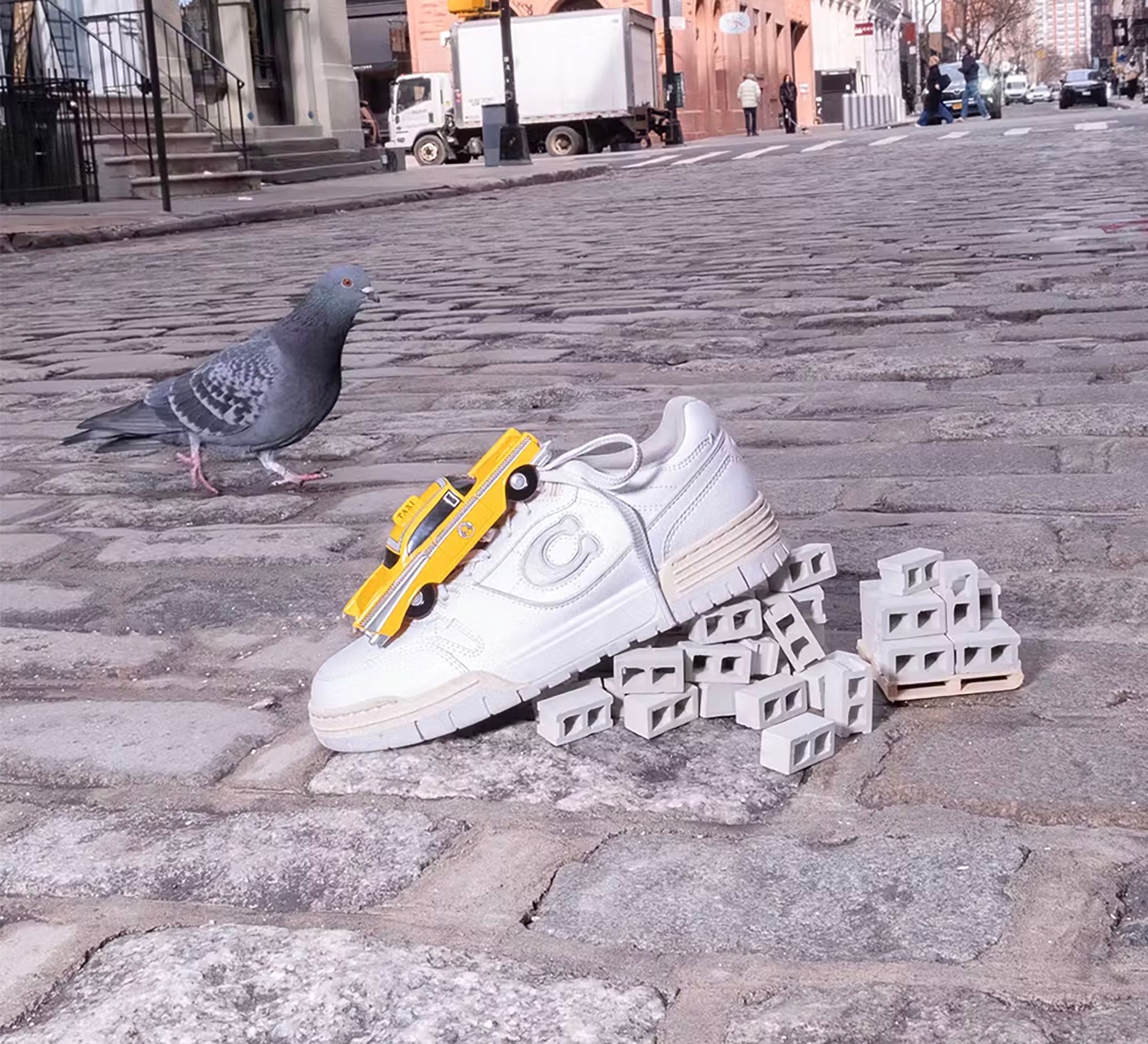 【COACH】‘90s Pack Soho Sneaker With Charms COACH® | '90s Pack Soho Sneaker With Charms