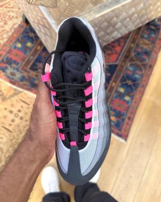 Nike Air Max 95 "Black Tongue" Pack (Pink). Photo via @sneakerologue on Instagram.