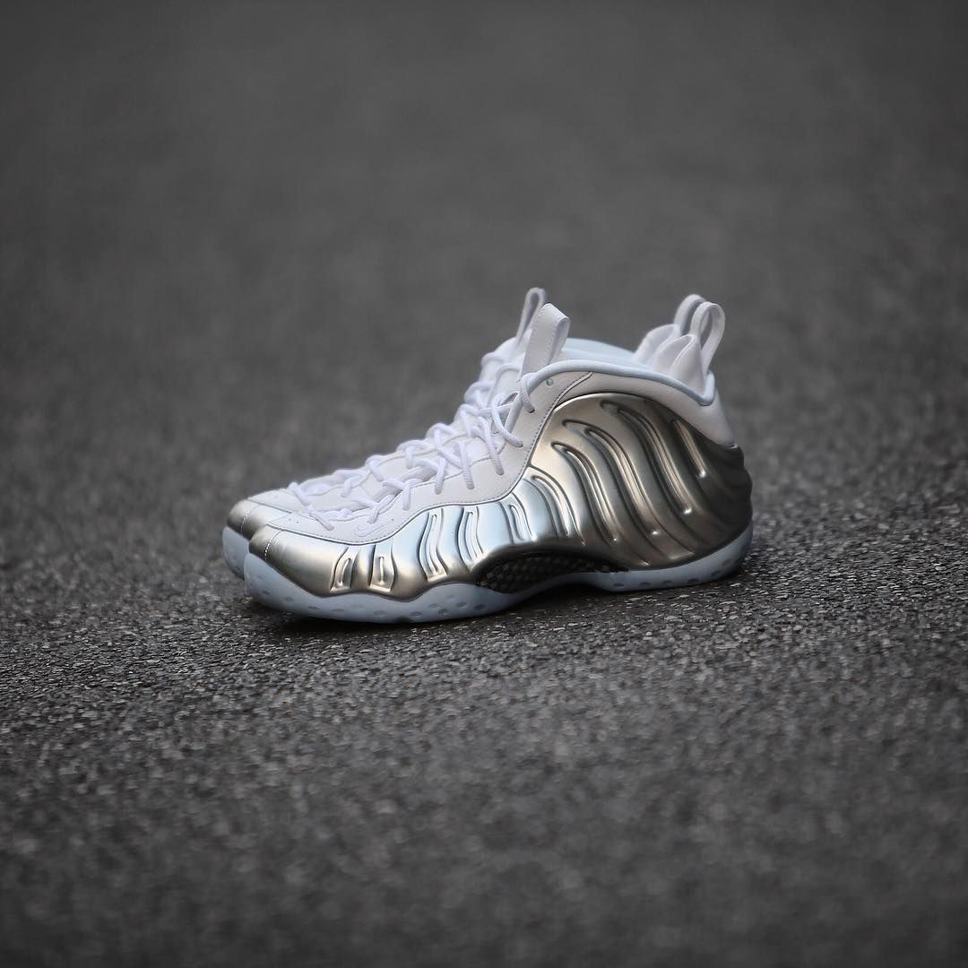 nike foamposite silver and white