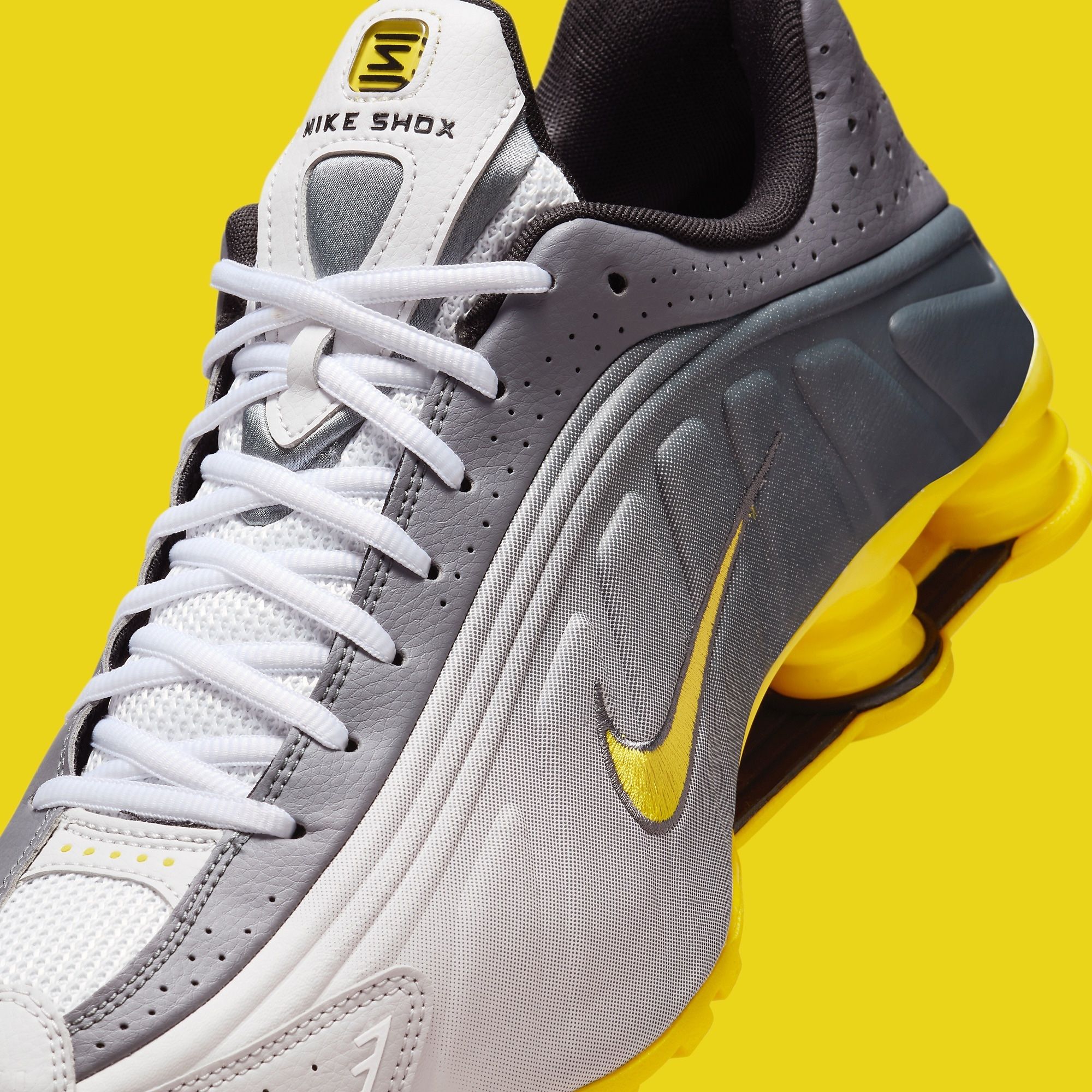 NIKE SHOX R4 SE VAST GREY/BRIGHT CITRON-LT GRAPHITE 国内発送 Bright Citron
