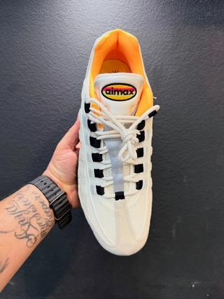 Nike SB Air Max 95 "Club 58" (Sail, SKU: IQ8395-100). Photo via @kulture_junky on Instagram.