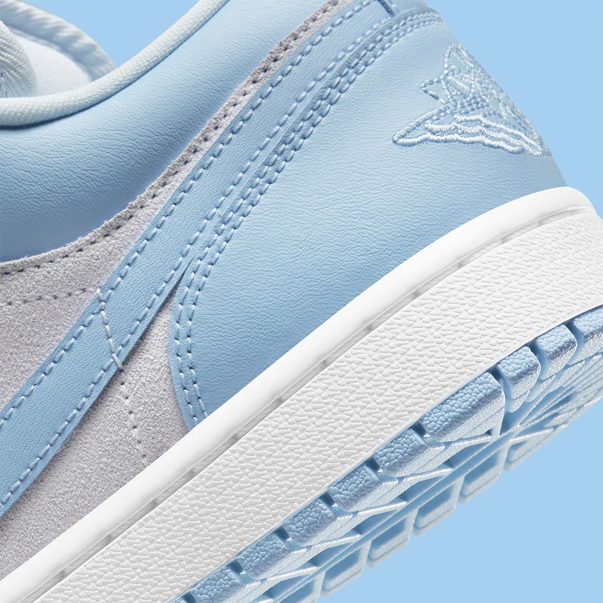 Air Jordan 1 Low “Aluminum” Arrives March 24 | House of Heat°