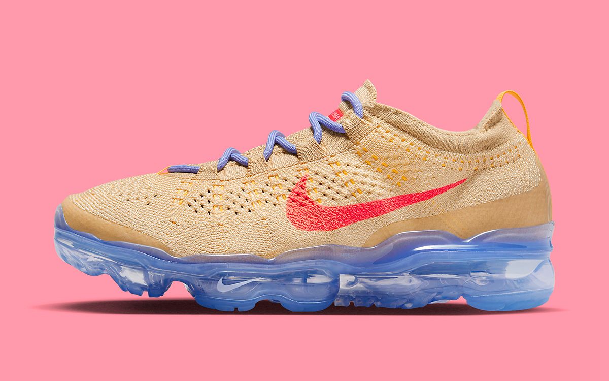 Coral 2024 pink vapormax