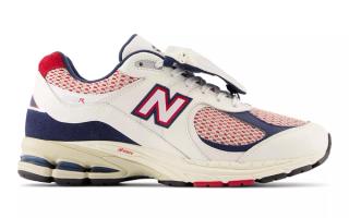 This White, Navy and Red New Balance 2002R Comes With a Removable Ripstop Pouch
