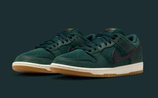 Nike SB Dunk Low Pro in a "Deep Fir" color scheme.