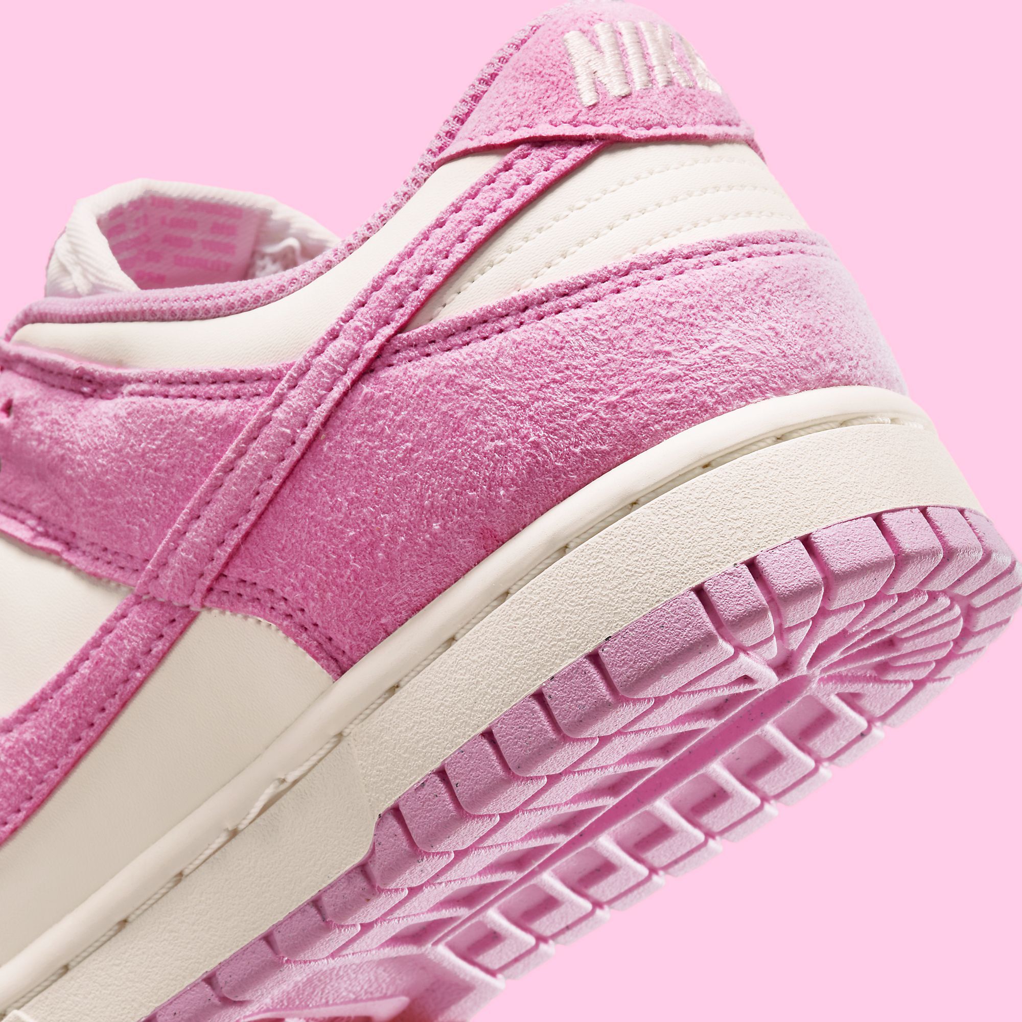 when do the pink dunks come out