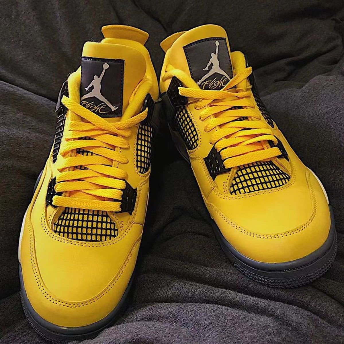 Jordan 4 Retro Lightning (2021) (GS) - Walmart.com