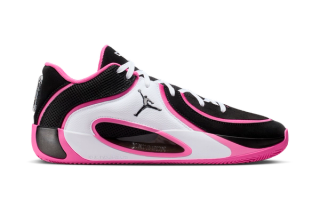 Jordan Tatum 4 "Black/Pinksicle" basketball sneaker.