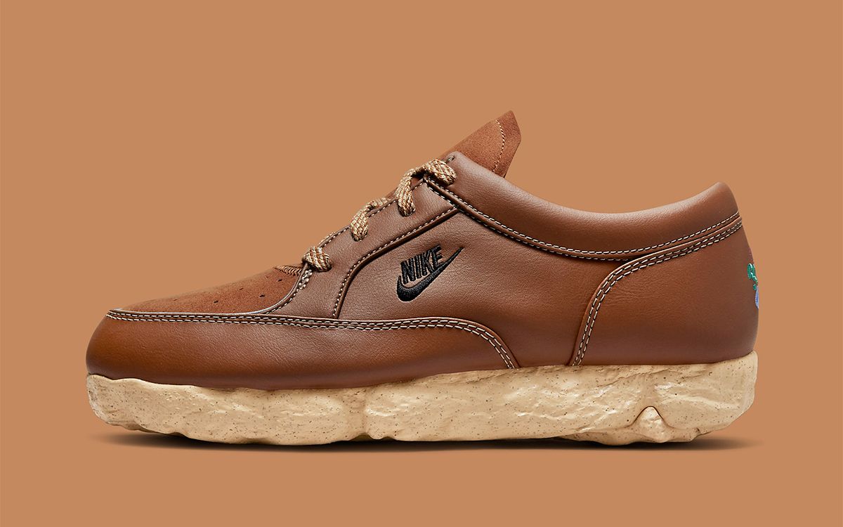 Nike tan sale leather sneakers