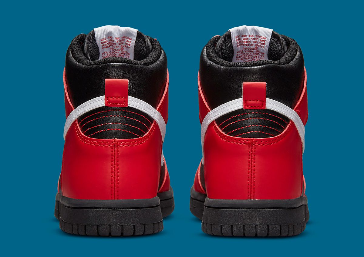 Dunk High buy “Deadpool”