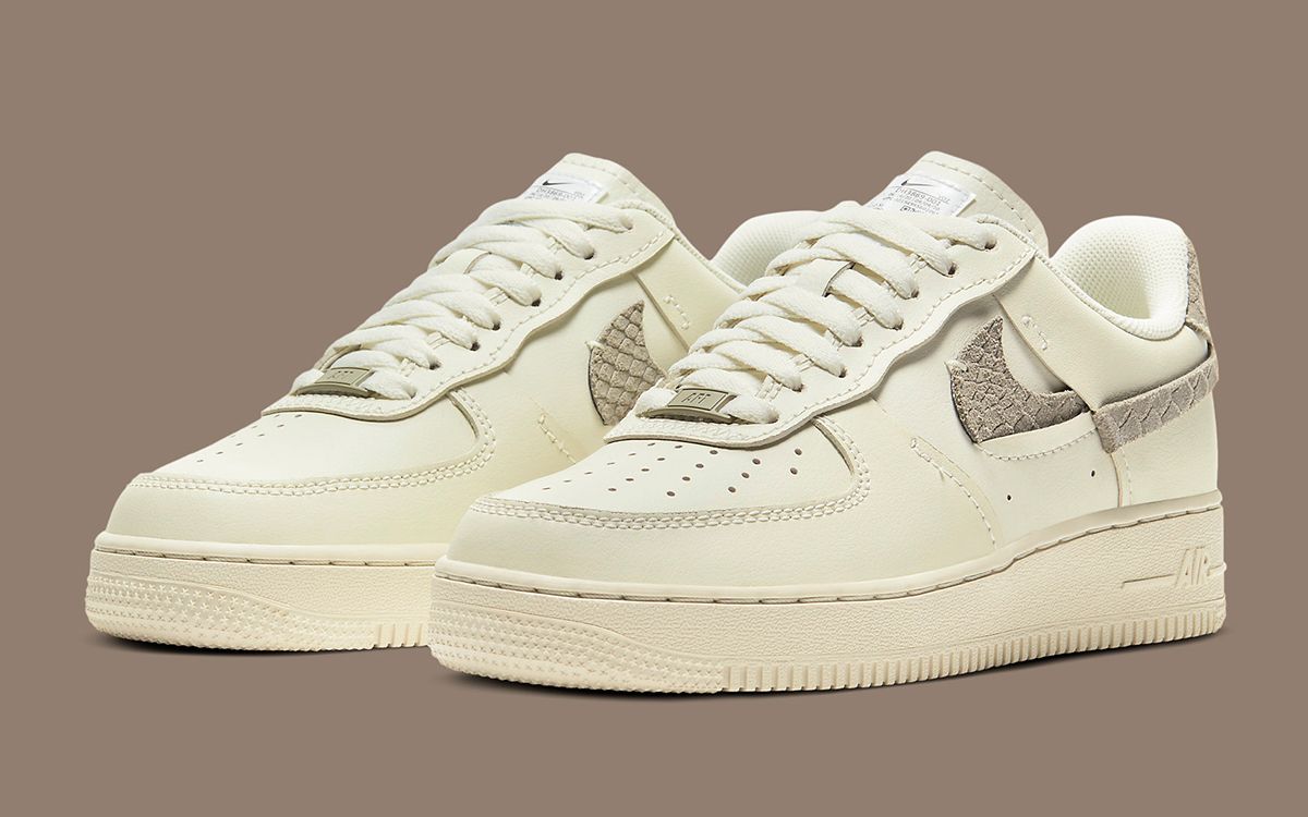 靴 Nike WMNS Air Force 1 Low LXX Nike Womens AIR FORCE 1 LOW LXX 'UNIVERSITY BLUE' (W) size 6