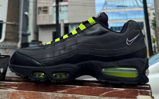 First-look at the presumed Harajuku-Inspired Nike Air Max 95 collaboration by atmos.