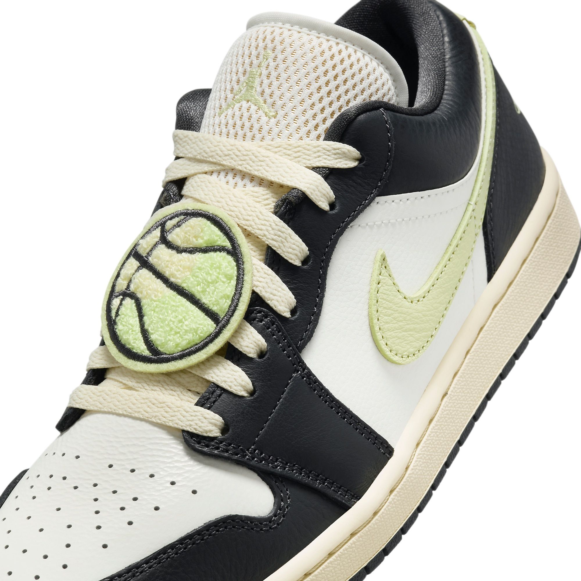 靴 AIR JORDAN 1 LOW 85 VARSITY  29 Available Now // Air Jordan 1 Low 