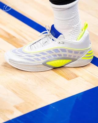 "Silver Spida" adidas D.O.N. Issue #8. Photo via @cavs on Instagram.